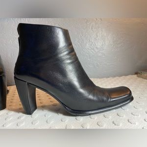 Enzo Angiolini Black Leather Ankle Booties